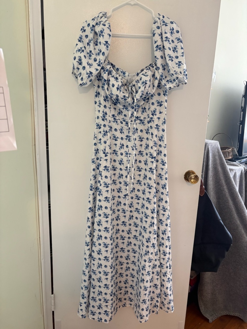 Blue Floral Puff-Sleeve Midi Dress